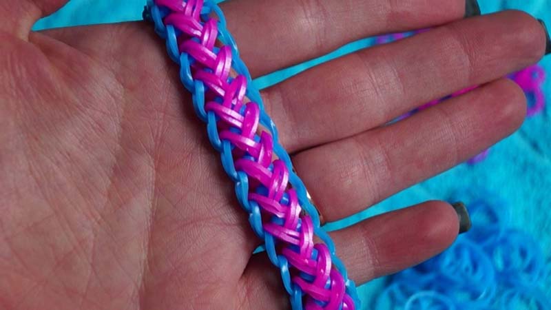 Плетение резинок на браслетах рогатки