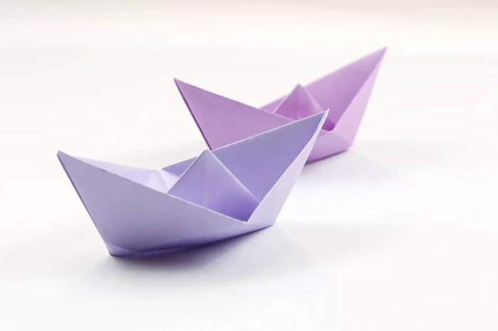 На картинке изображено - Искусство оригами: фигурки из бумаги своими руками, рис. Лодка оригами