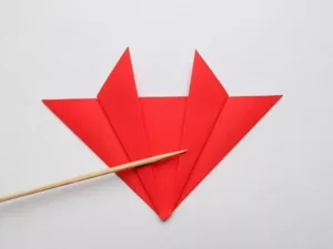 поделка-оригами-из-папира-схемы-и-пошаговая-инструкция-для-начинающих-мастеров-28-300x225.webp
